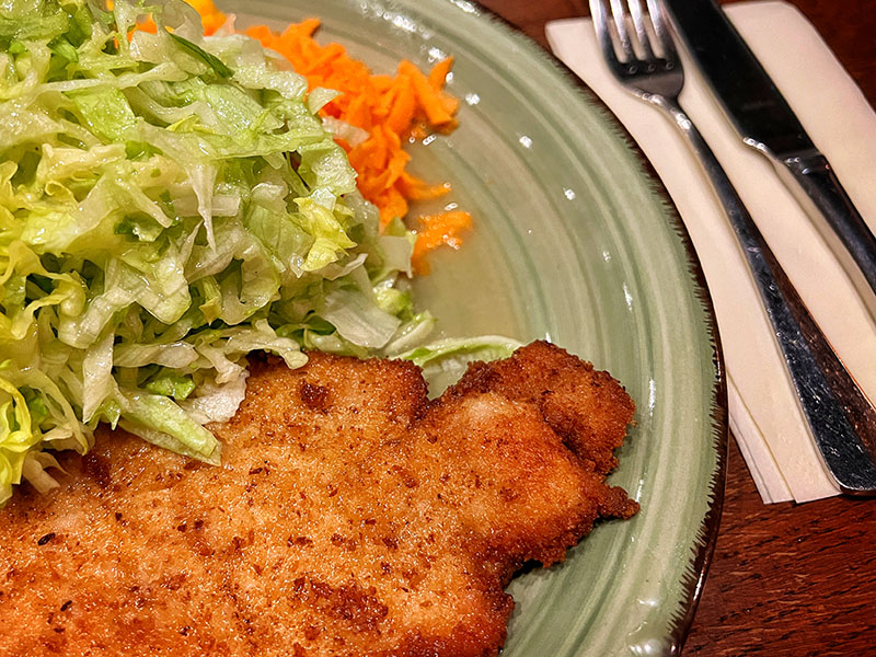 IMG_9737 Schnitzel mit Salat
